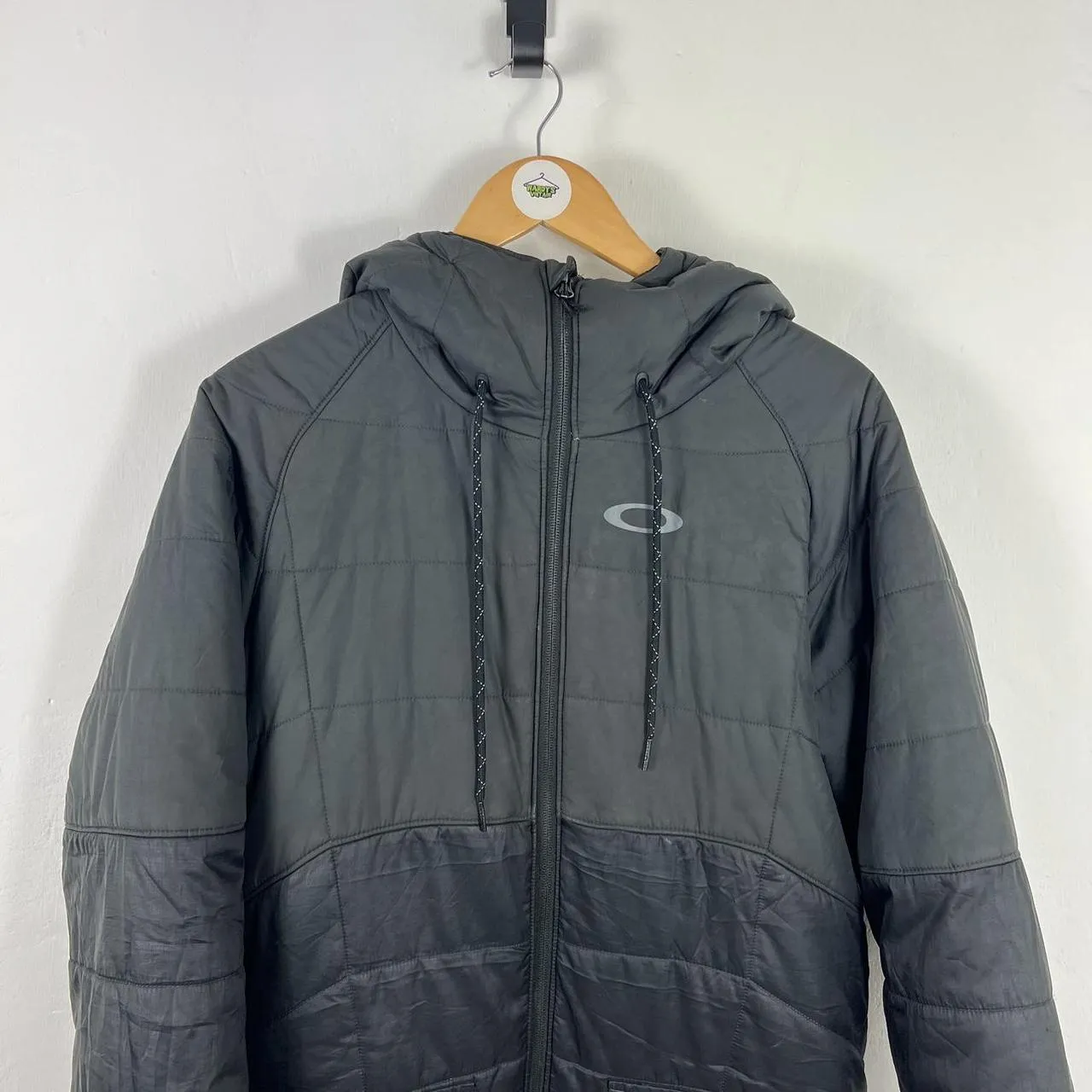 Oakley puffer jacket medium