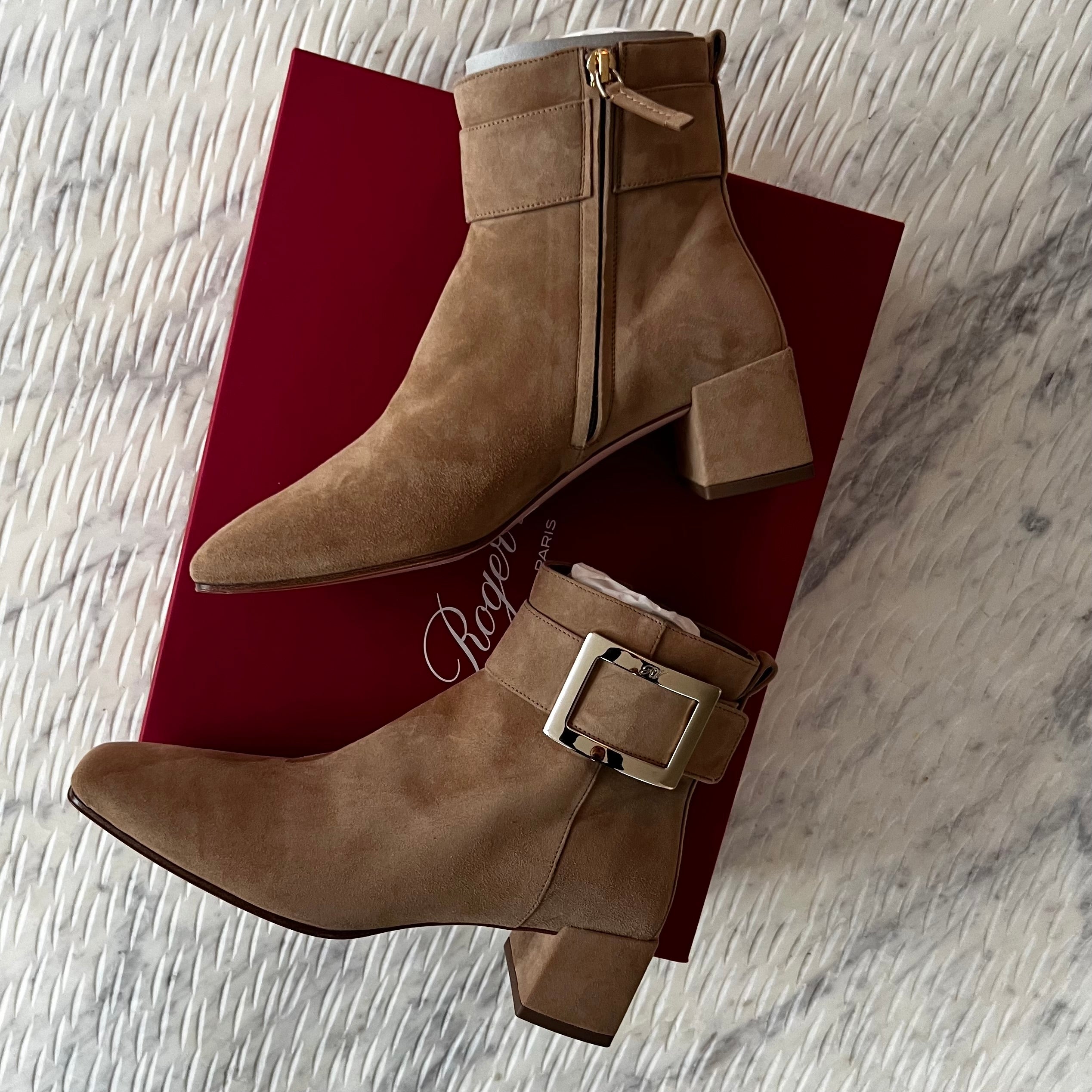 Roger Vivier So Vivier buckled suede ankle boots