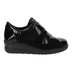 Sneakers da donna con strappi e con zeppa  nero Cod: 36205