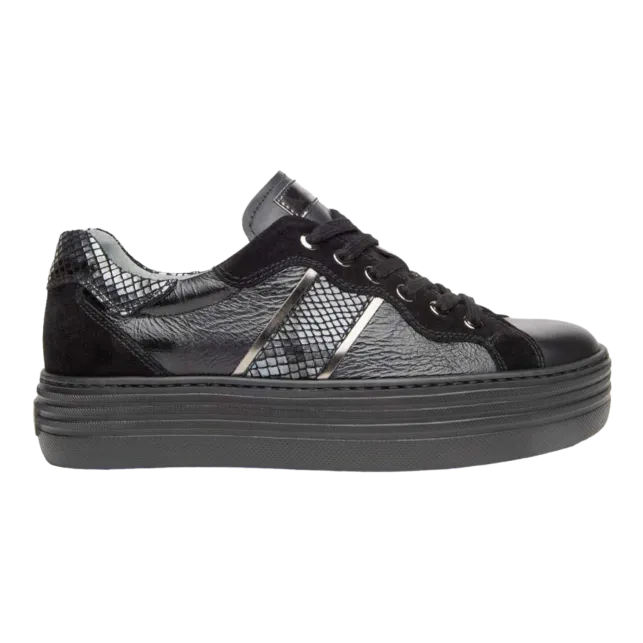 Sneakers da donna  nero Cod: I117002D