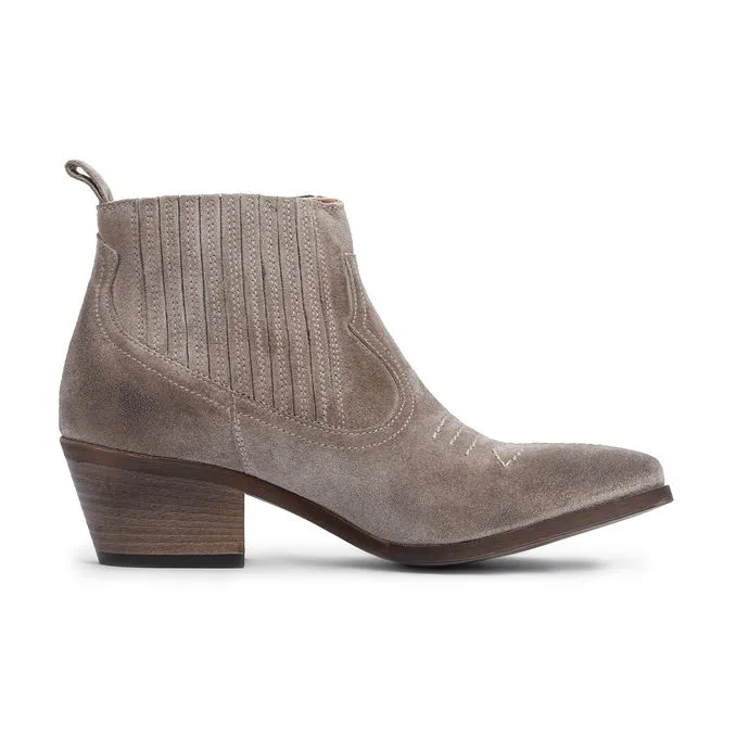 SUEDE TEXAN WITH HEEL Woman Tortora