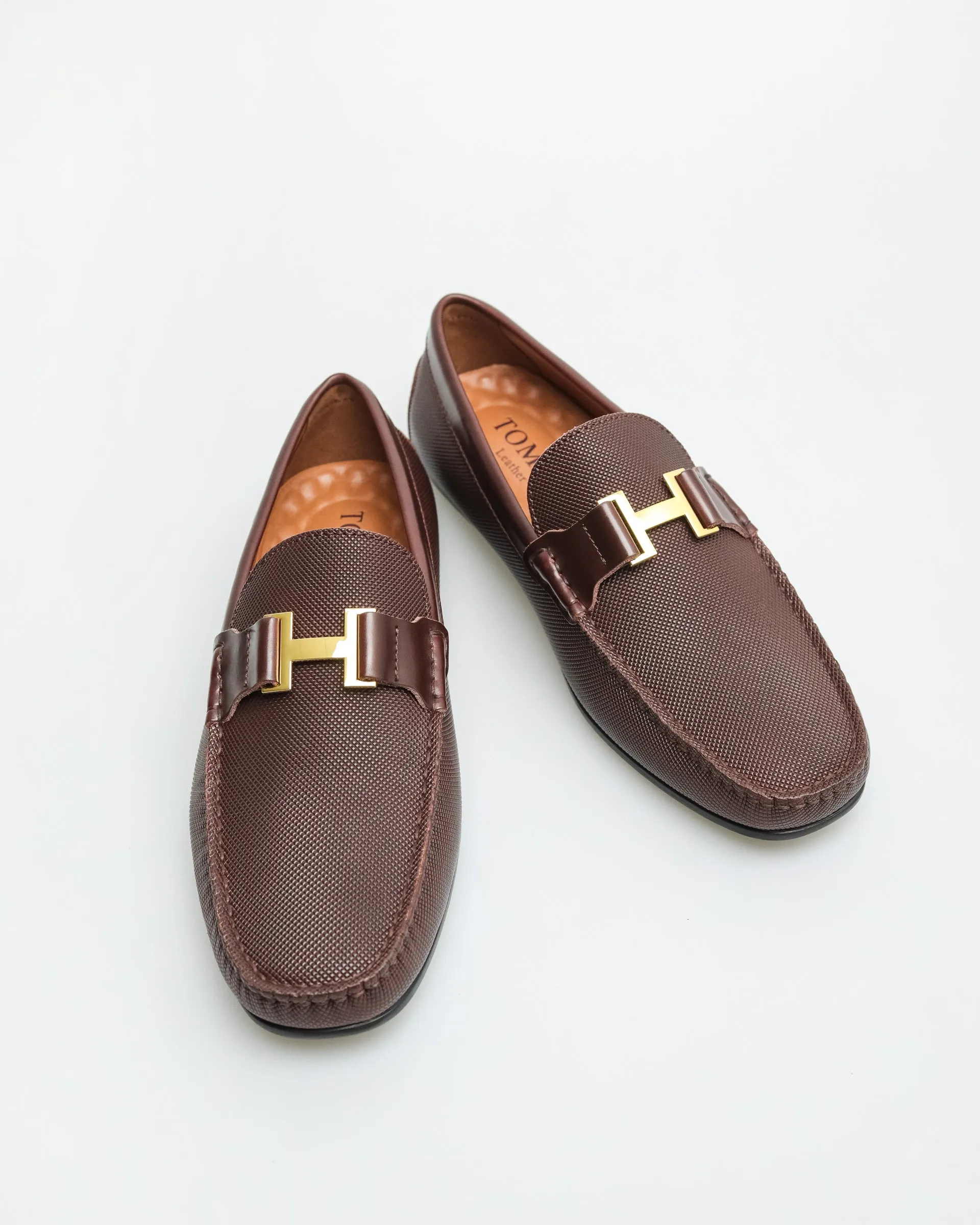 Tomaz C031A Men's Buckle Moccasins (Wine)