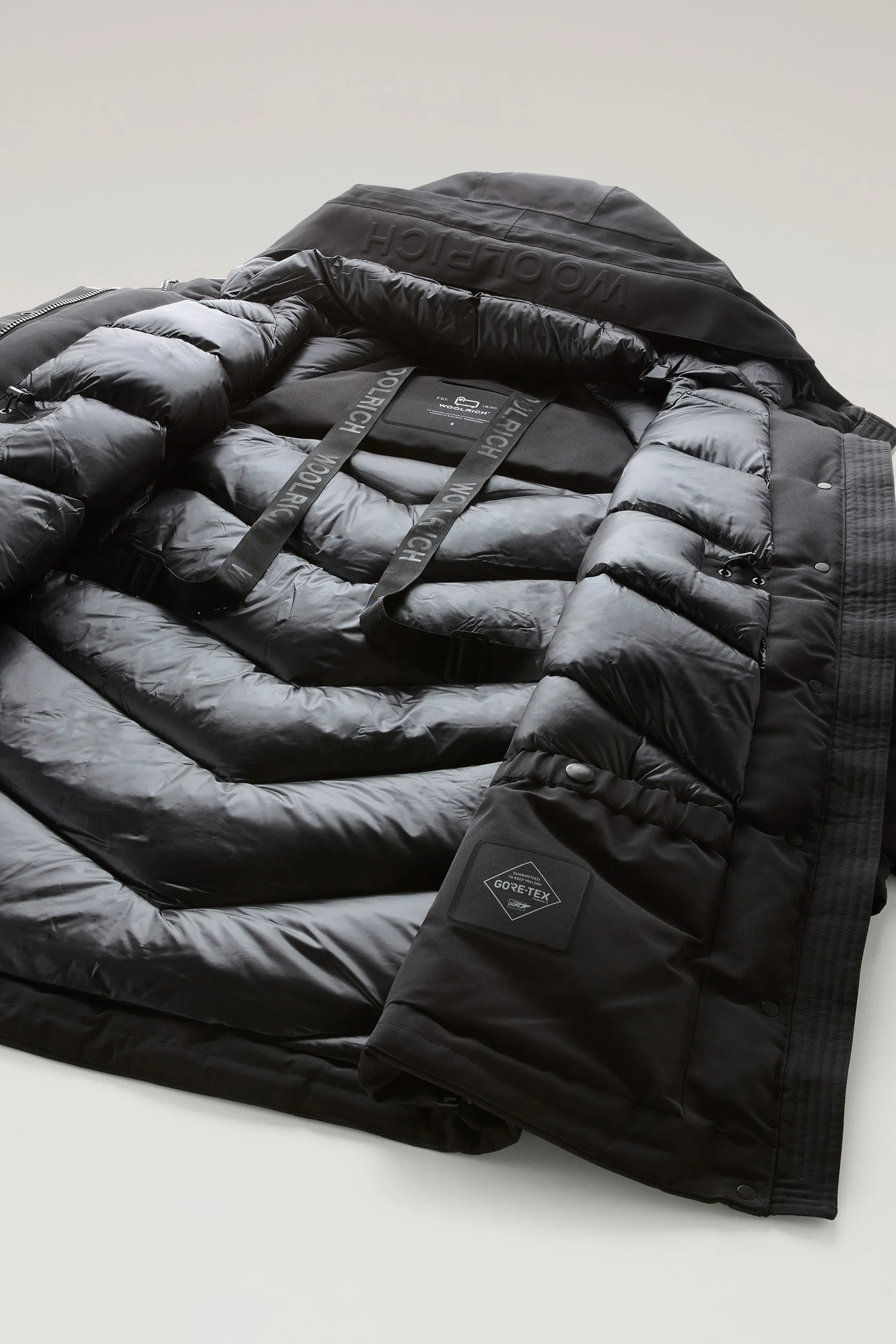 Waterproof High-Tech Parka in GORE-TEX Off Black