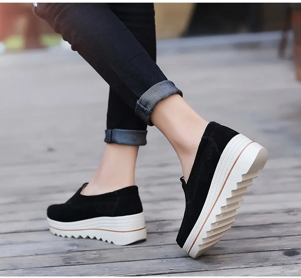 Women's Black Genuine Leather Round Toe Slip-on Platform Moccasins